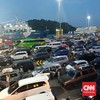 Antrean Mobil ke Pelabuhan Merak Mengular Keluar, Subuh Macet Terurai
