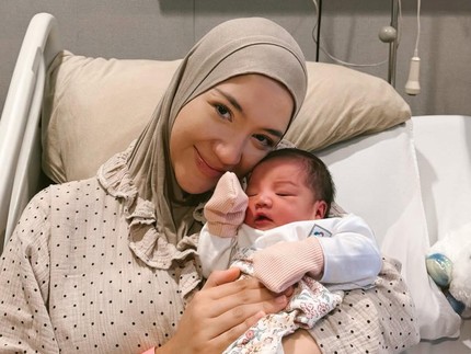 Momen Bahagia Erica Putri Melahirkan Anak Kedua, Nama Bayinya Cantik