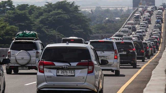 Polri mengharapkan agar masyarakat mengatur waktu perjalanan arus balik agar tidak terjadi penumpukan kendaraan pada waktu tertentu.