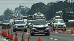 Korlantas Polri Akan Evaluasi One Way Nasional di Tol Jakarta-Cikampek