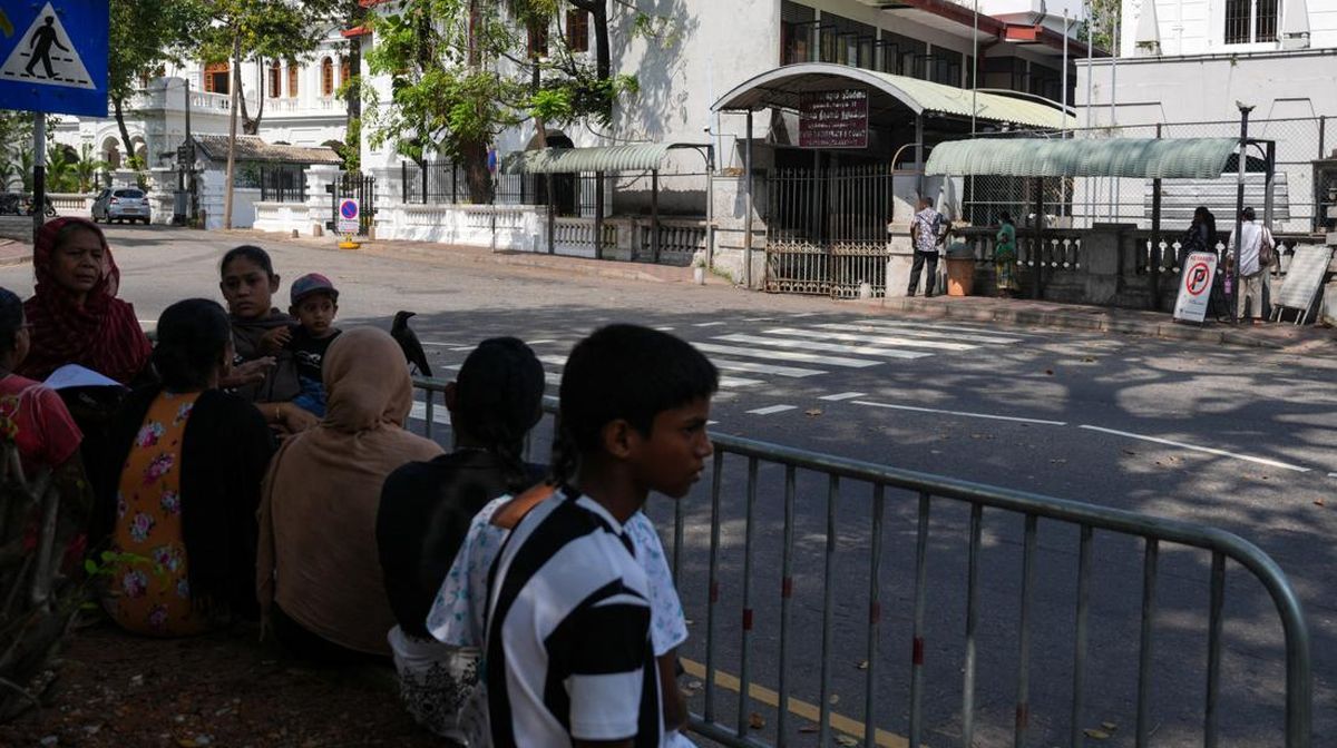 FOTO: Menghemat BBM, Sri Lanka Tetapkan Rabu Menjadi Hari Libur