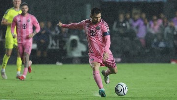 Liputan Olahraga CNN Sport : Messi Cetak Gol ke-900, Terpaut Berapa Gol dari Ronaldo?