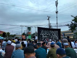 Jemaah Tarekat Naqsyabandiyah di Makassar Salat Idul Fitri Hari Ini