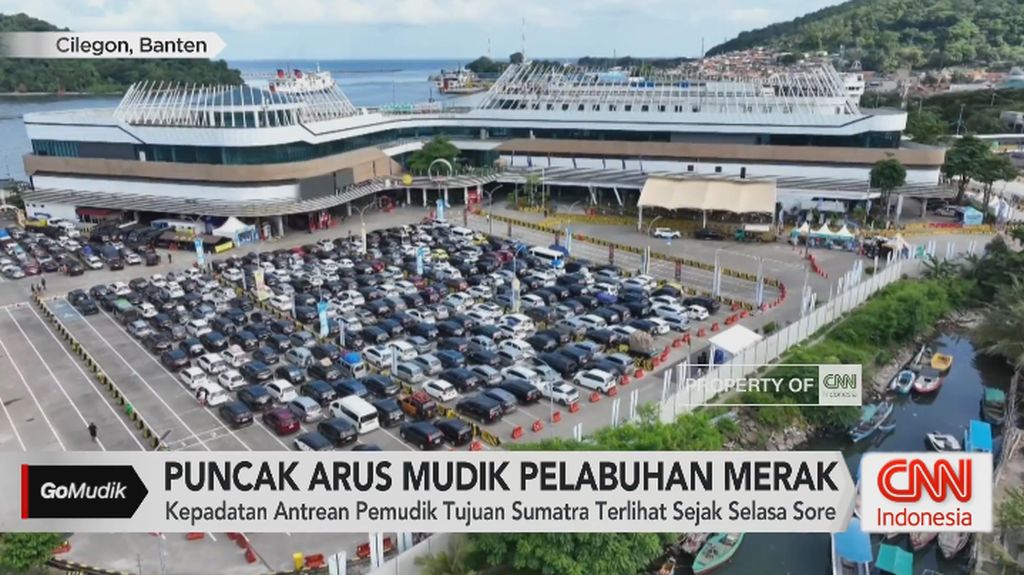 VIDEO: Puncak Mudik Merak, Pemudik Antre Berjam-Jam Naik Kapal