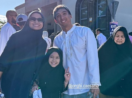 Momen Acha Septriasa & Rini Yulianti Rayakan Lebaran 2026 di Australia