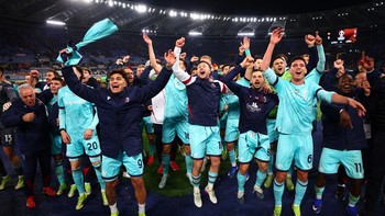 FOTO: Bologna Singkirkan AS Roma di Liga Europa