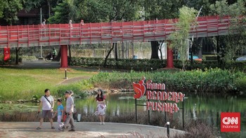 FOTO: Berlibur Lebaran di Taman Bendera Pusaka