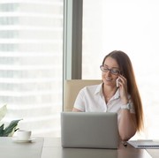 5 Ciri Kepribadian Orang yang Suka Bekerja Sendiri