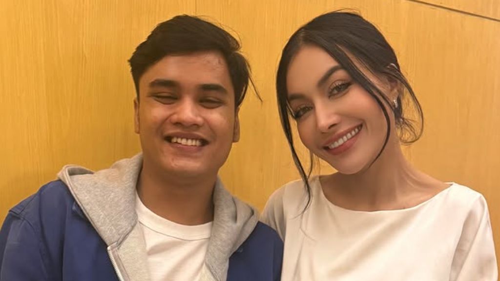 Momen Haru Pertemuan Denada dan Ressa Rosano saat Lebaran 2026