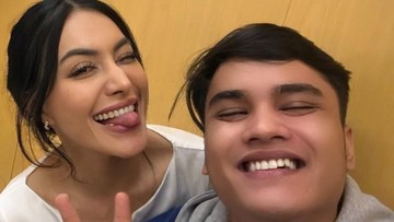 Berita Seputar Selebriti Insertlive Terkini : Ini yang Dibahas Denada dan Ressa Rossano di Pertemuan Perdana