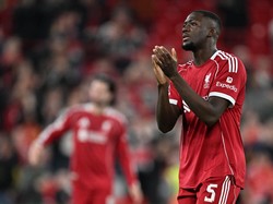 Ibrahima Konate Jadi Korban Rasisme Usai Bikin Osimhen Cedera