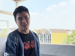 Momen Aldi Taher Minta Pelanggan Beli Burger Lain: Semua Burger Milik Allah