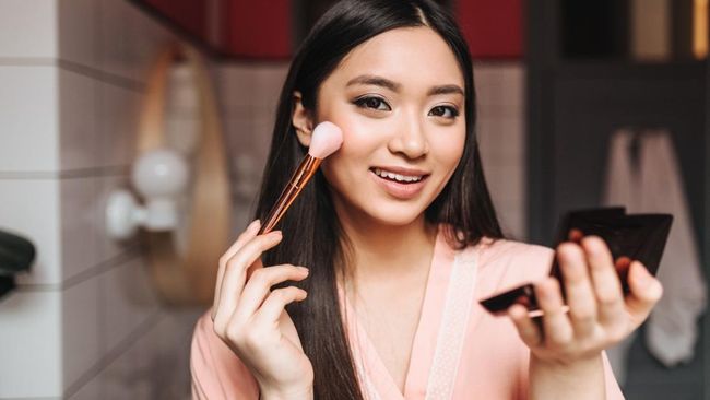 Tren Makeup Natural: Tampil Cantik Seperti Tanpa Makeup