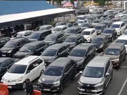 Buka Lagi Usai Nyepi, Pelabuhan Ketapang Diserbu Wisatawan ke Bali