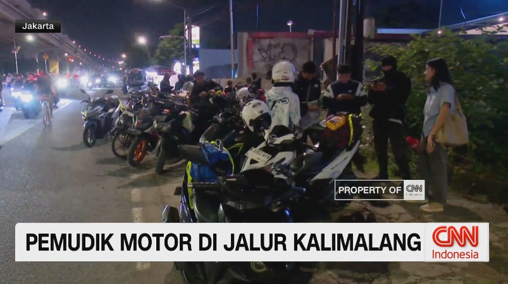 VIDEO: Jalur Kalimalang Dipadati Pemudik Motor dari Jakarta