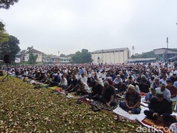 Jemaah Muhammadiyah Bandung Salat Id di Lapangan Lodaya