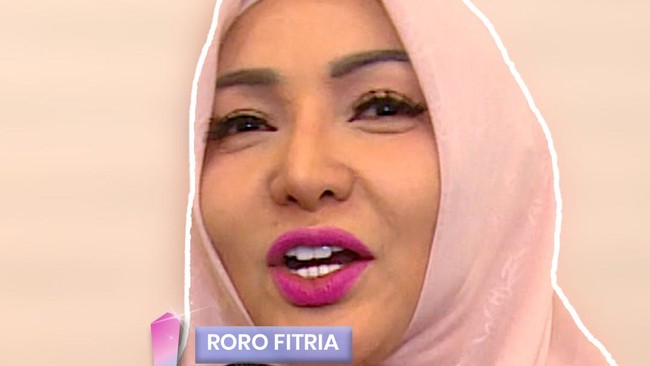 Video: Agenda Tahunan, Roro Fitria Bagi-bagi Hampers untuk Guru Sang Anak
