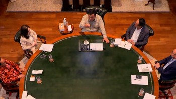 Prabowo Kritik Anggaran Mobil Dinas Gubernur Rp8 M