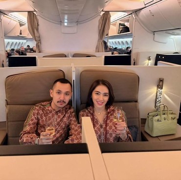 Tulis Pesan Isyaratkan Putus dengan Gusti Ega, Bahasa Inggris Angel Karamoy Kena Sentil