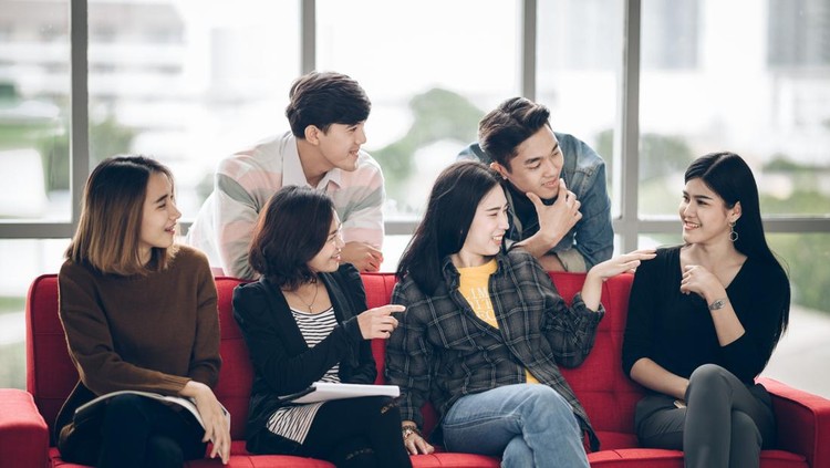 Diam saat kumpul keluarga