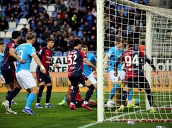 Cagliari Vs Napoli: McTominay Menangkan Partenopei