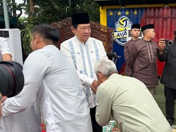 Momen Halalbihalal SBY Bersama Keluarga Usai Gelar Salat Id di Cikeas