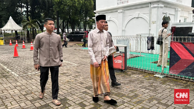 Presiden ke-7 RI Joko Widodo mengatakan makna Idulfitri tahun ini bagi dirinya adalah soal kesabaran dan memaafkan.