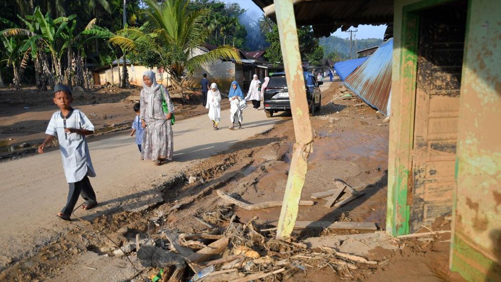 Mendagri Sebut Butuh Rp130 T untuk Bangun Kembali Sumatra Imbas Banjir