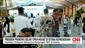 VIDEO: Open House Lebaran Prabowo Diserbu Warga