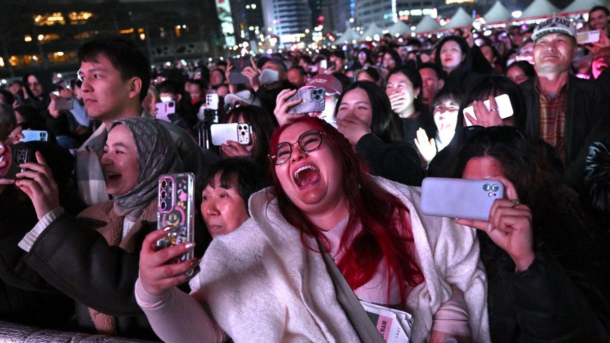 Prabowo Ingin Tingkatkan Jumlah Konser K-pop di Indonesia