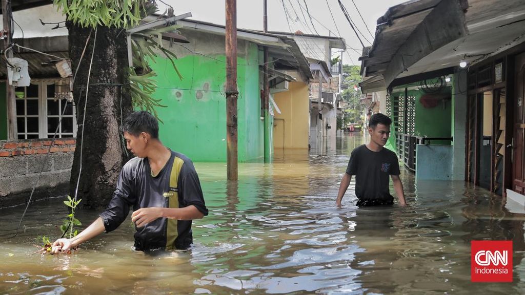 FOTO: Banjir Saat Lebaran di Ciracas Jaktim