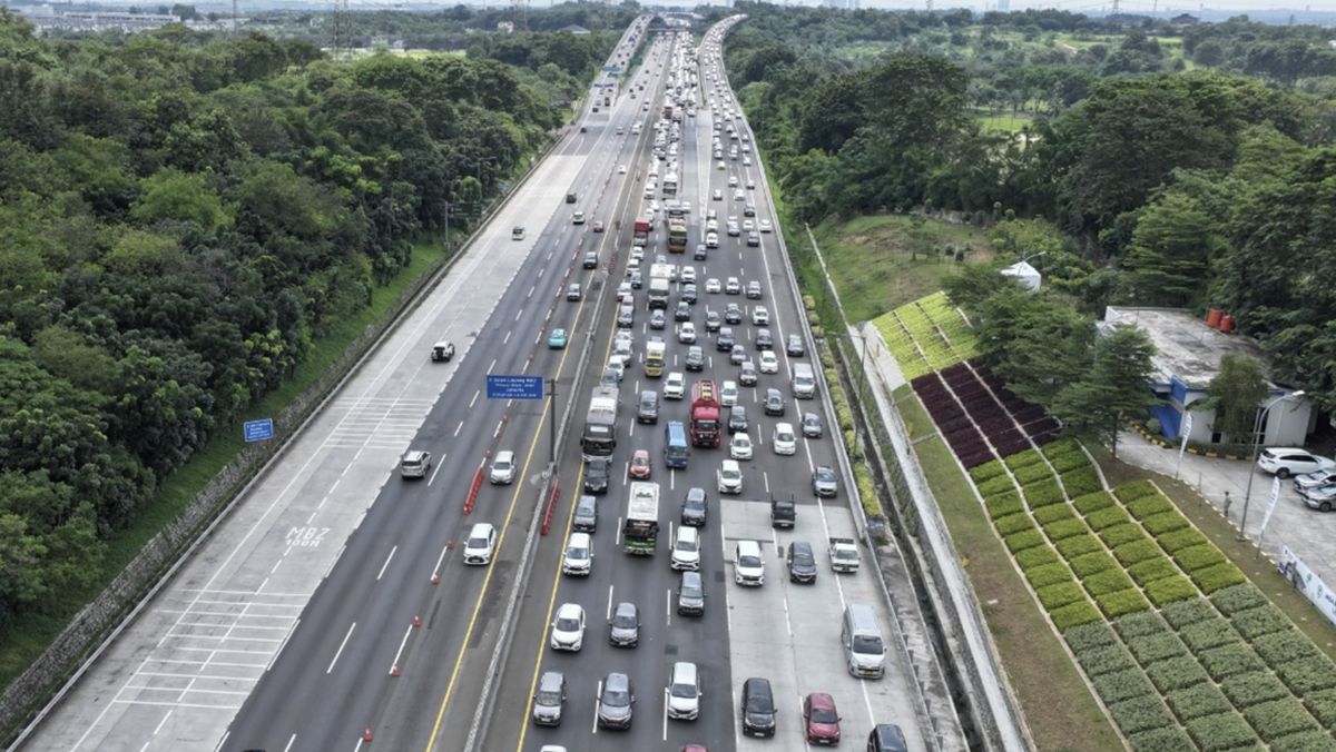 Arus Balik Long Weekend Paskah, Tol Japek Terapkan Contraflow