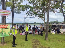 Polisi Amankan Tempat Wisata hingga TPU di Sumsel