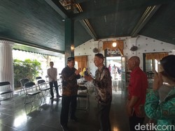 Hangatnya Open House Lebaran di Keraton Kasepuhan Cirebon
