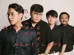 Lirik dan Makna Lagu Bulan Bintang, Garis Menyilang dari Wijaya 80 ft Sal Priadi