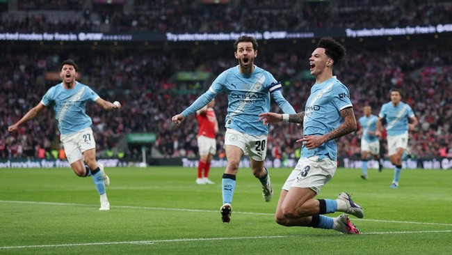 Pelatih Manchester City Pep Guardiola mengaku puas dengan keberhasilan timnya mengalahkan Arsenal dan menegaskan ia tak pernah bosan jadi juara.