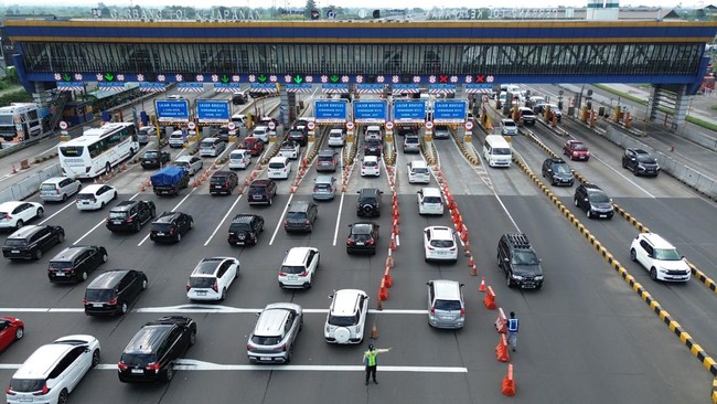 Pemerintah menilai pelaksanaan arus mudik Lebaran 2026 berjalan baik meski dihadapi volume kendaraan yang cukup tinggi.