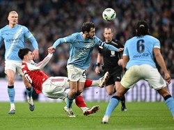 Arsenal Negas di Awal, Habis Bensin Kemudian