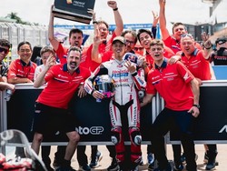 Cetak Sejarah! Pembalap Muda RI Veda Ega Berhasil Naik Podium GP Brasil