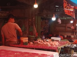 Harga Daging Ayam Tembus Rp 45 Ribu/Kg, Pedagang: Stok Terbatas Faktor MBG