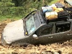 Jalan Provinsi di Krayan Rusak Parah, Pengiriman BBM Tersendat