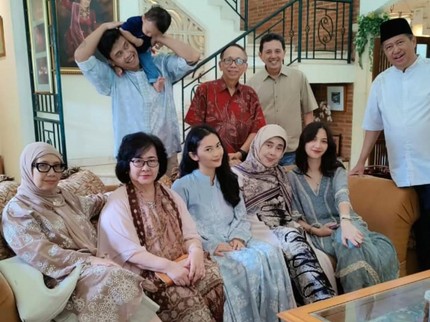 Sheila Dara Lebaran Bareng Keluarga Vidi Aldiano, Disiapkan Makanan Spesial oleh Mertua