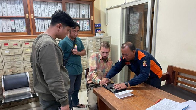 Polda Bali menangkap seorang pria Warga Negara Asing (WNA) asal Swiss berinsial LAZ karena diduga menghina Hari Raya Nyepi.