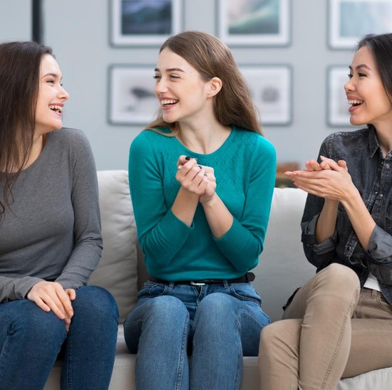 5 Ciri Kepribadian Orang yang Tidak Suka Basa-Basi, Ternyata Ada Banyak Sisi Positifnya!