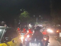 Arus Balik Picu Kemacetan 5,8 Km di Poros Maros Malam Ini, Lalin Macet 7 Jam