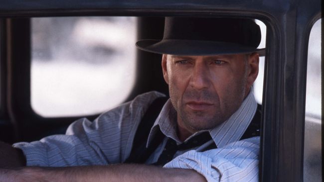 Jadwal Bioskop Trans TV hari ini (28 Maret) Last Man Standing (1996). Berikut sinopsis Last Man Standing dibintangi Bruce Willis.