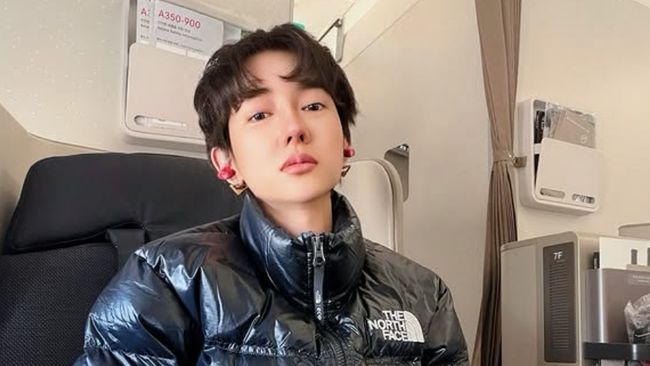 Lucinta Luna memamerkan penampilan terbarunya kembali ke Indonesia setelah lebaran di Korea Selatan.