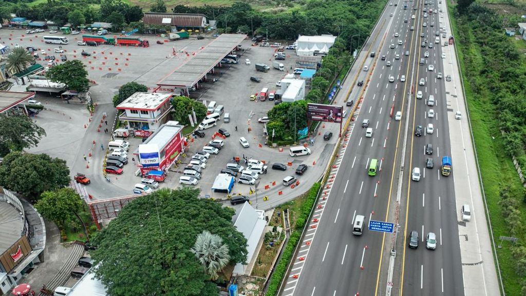 Long Weekend, Contraflow Berlaku di Tol Cikampek