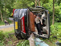 Penampakan Bus Rombongan Wisatawan Bekasi Kecelakaan di Turunan Cariang