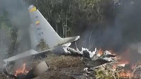 Detik-detik usai Pesawat Hercules Militer Kolombia Jatuh, 66 Tewas